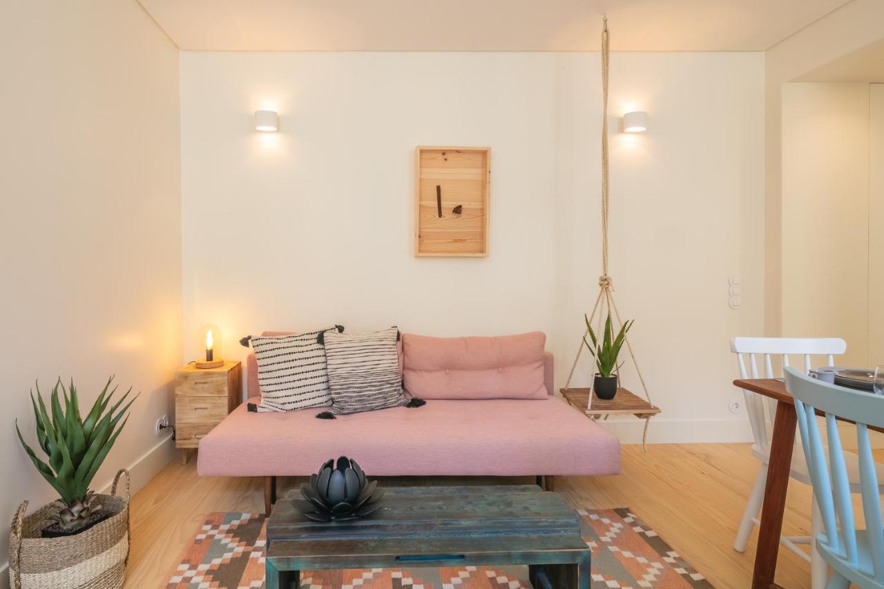 Superior One-Bedroom Apartment