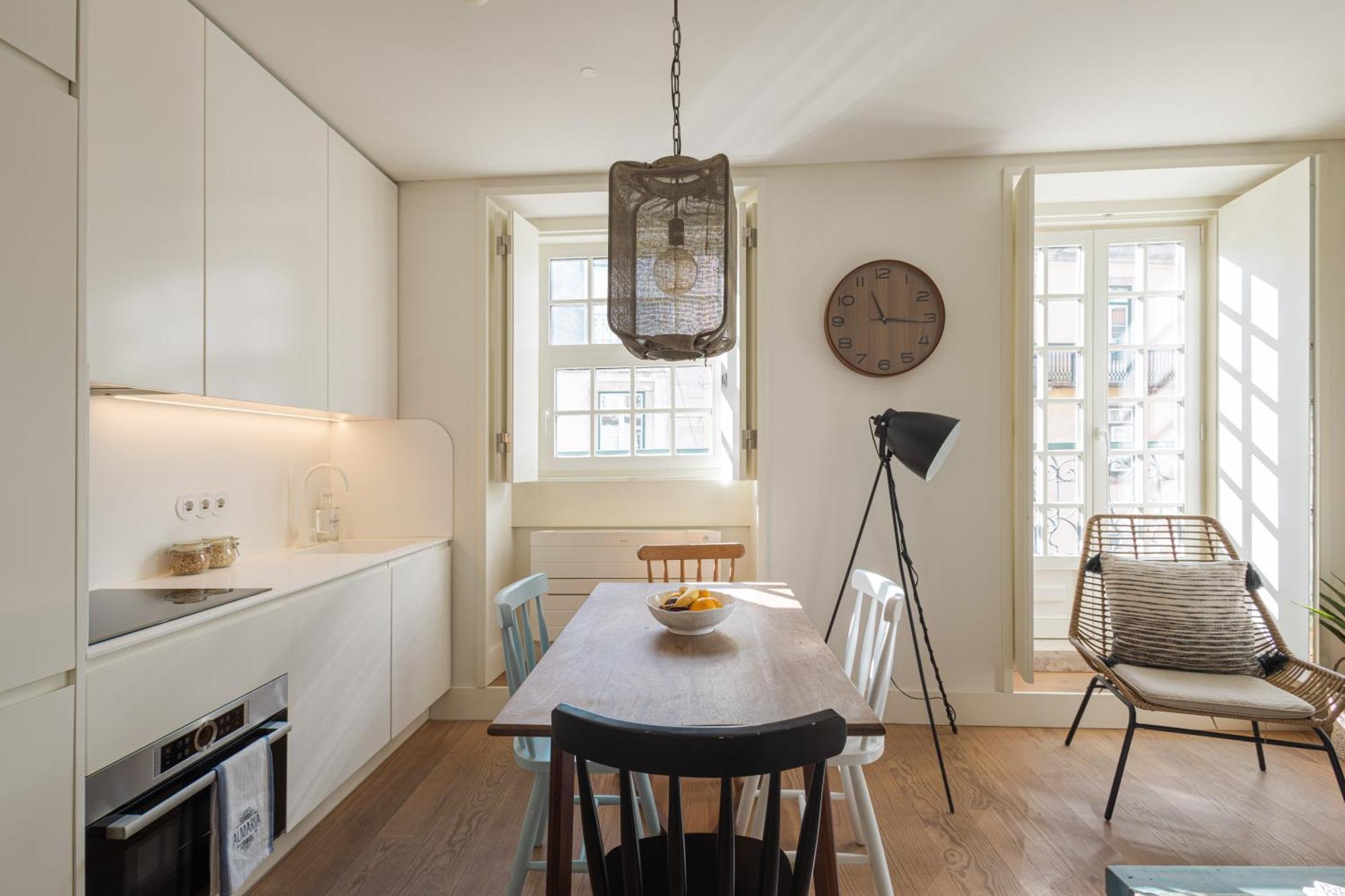 Superior One-Bedroom Apartment
