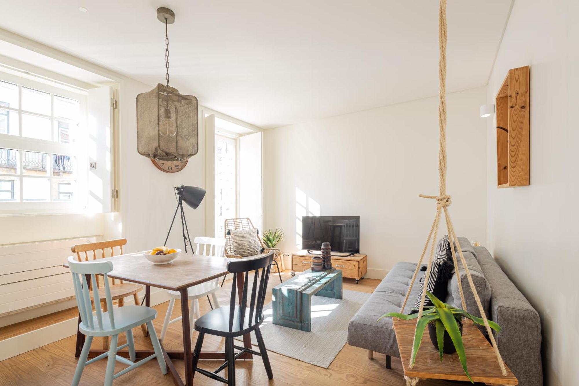 Superior One-Bedroom Apartment